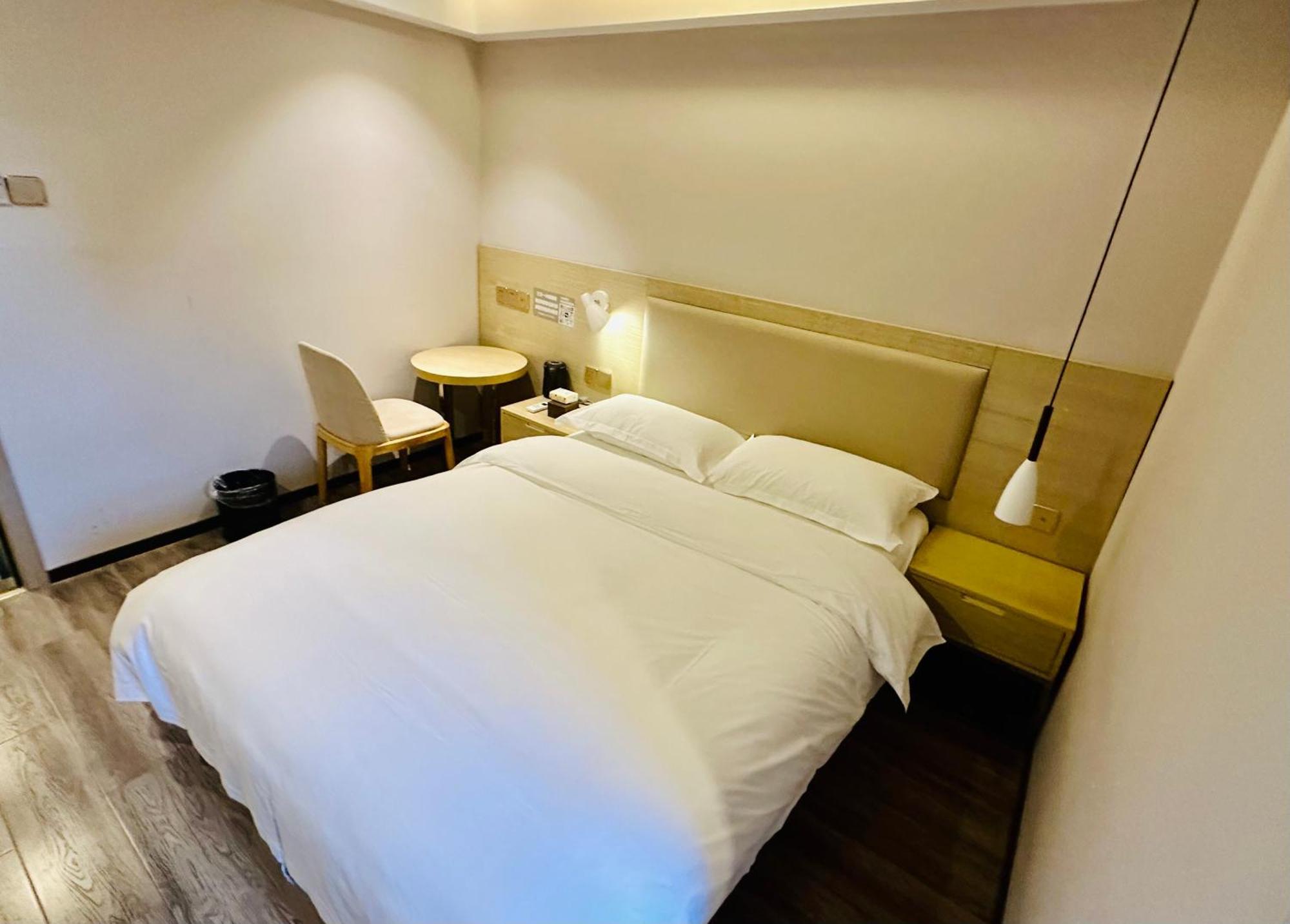 Guilin Tree Hotel Екстер'єр фото
