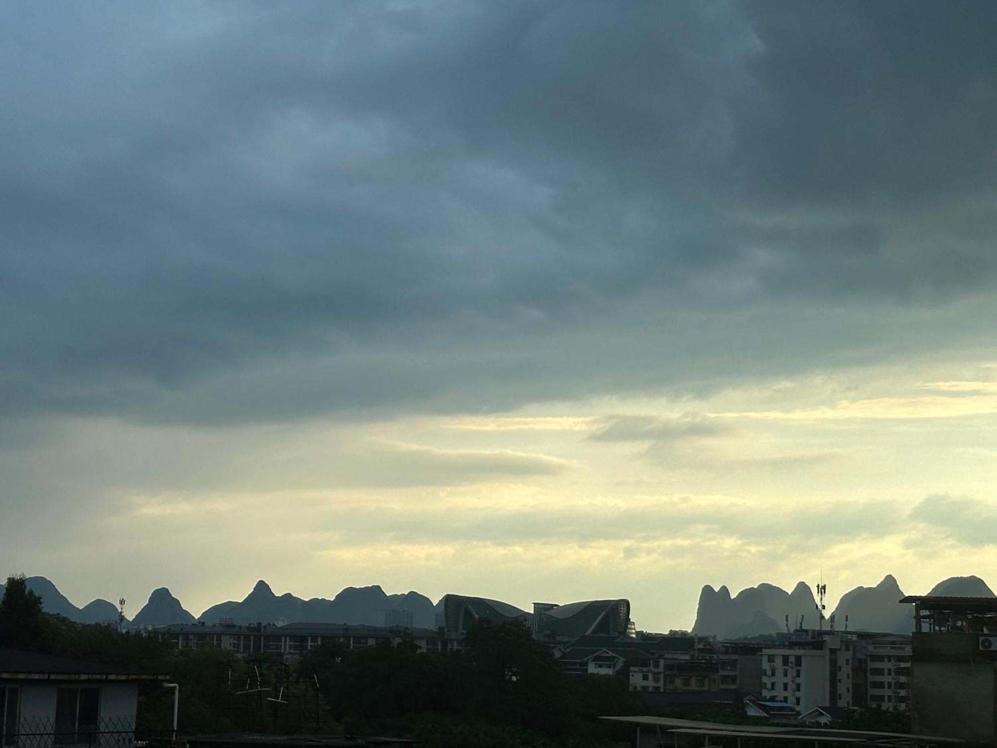 Guilin Tree Hotel Екстер'єр фото